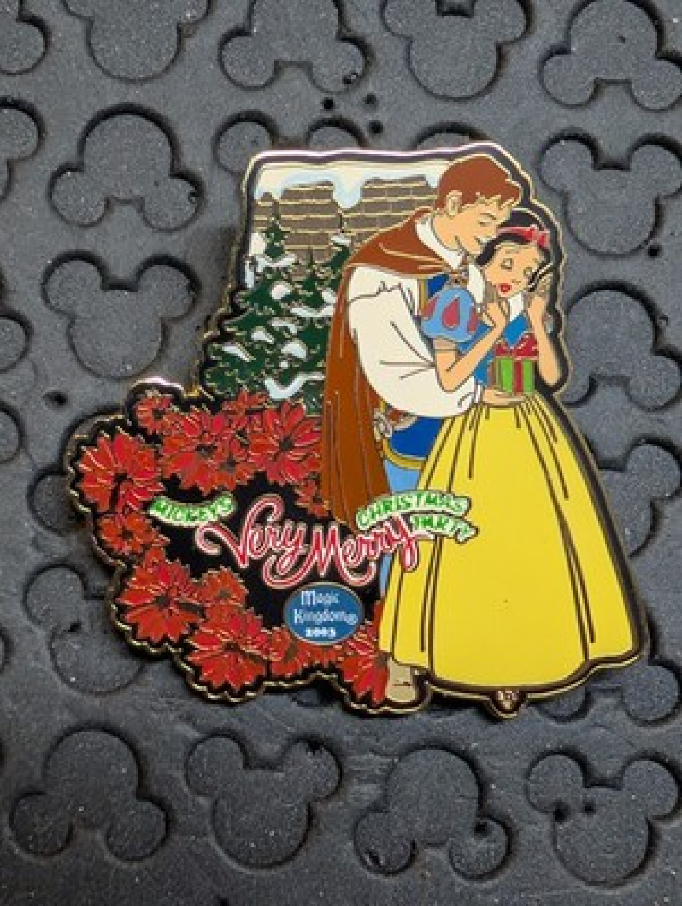 Disney WDW Christmas Party Snow White & Prince Pin