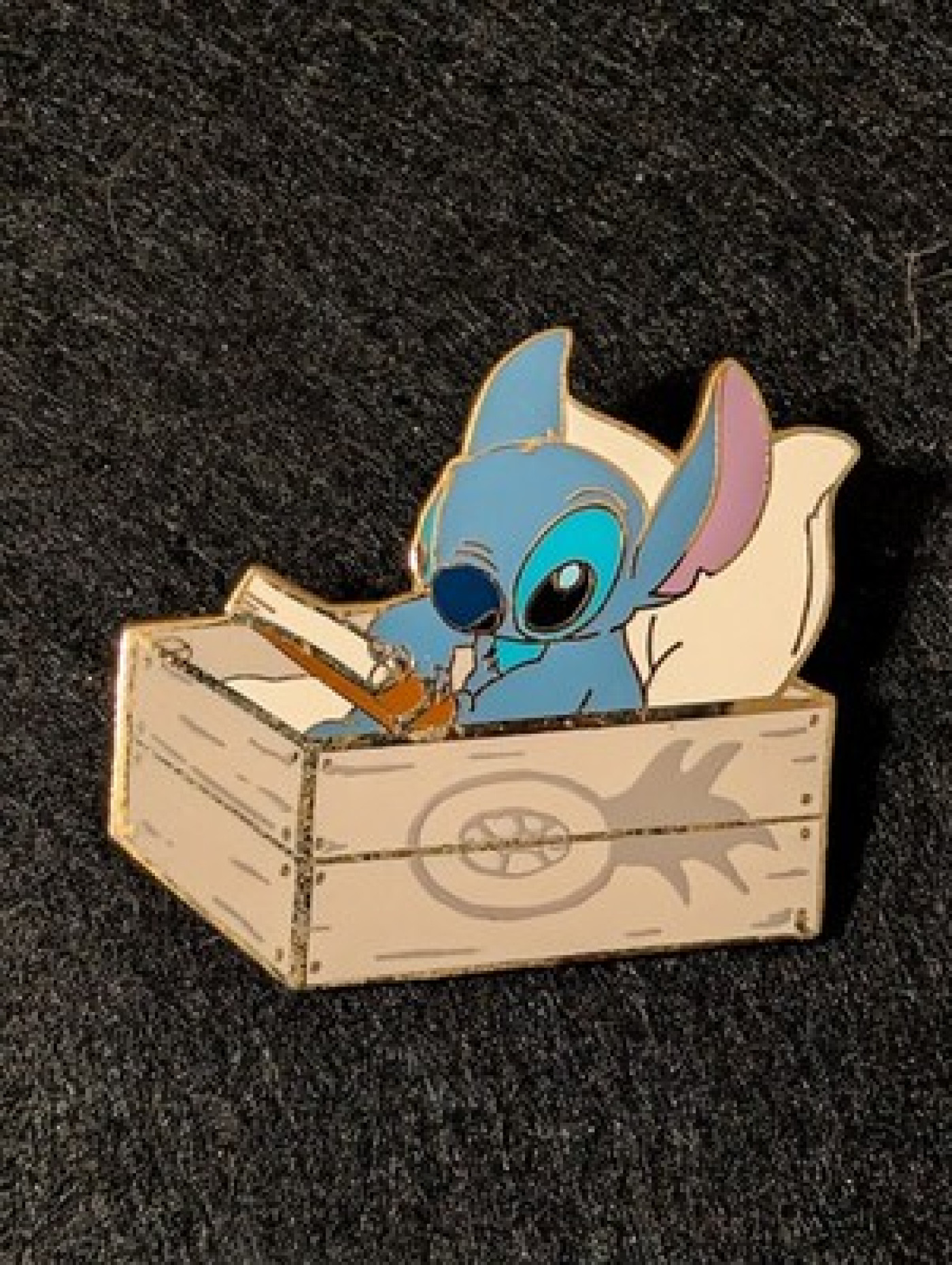 Disney STITCH in PINEAPPLE BOX pin