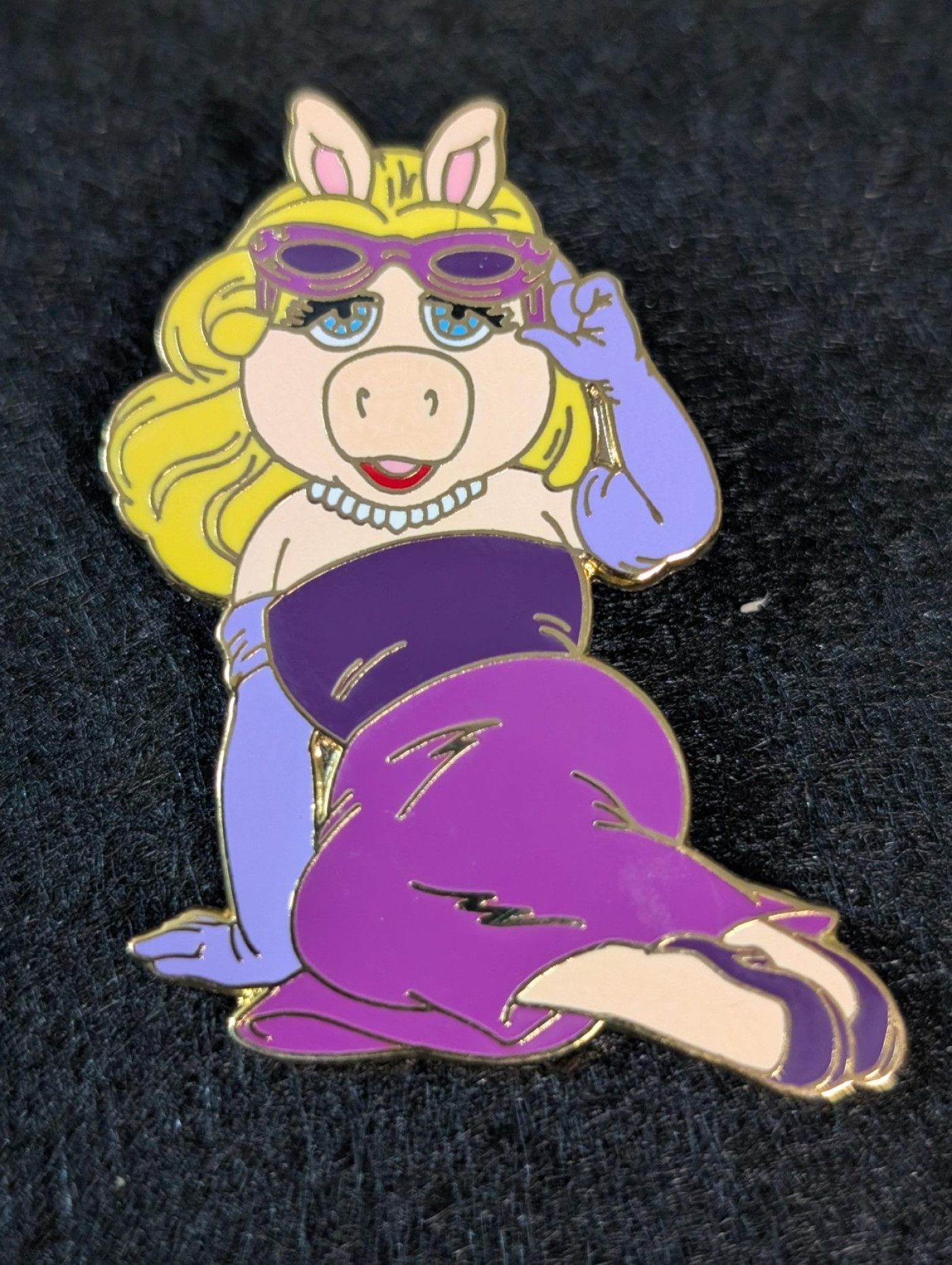 RARE - Miss Piggy Disney Parks Exclusive Pin 2004 OE - SUPER RARE