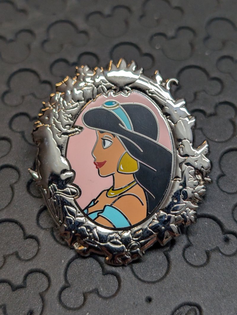 Princess Jasmine Portrait Profile Pin