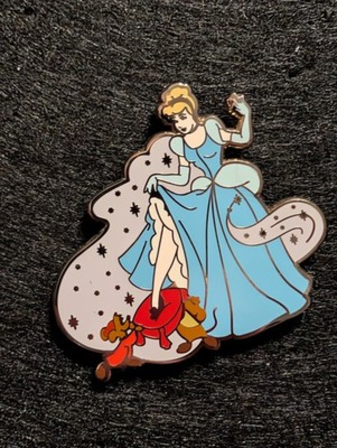 Walt Disney Princess Cinderella with Jag & Gus Helping Put On The Slipper Pin