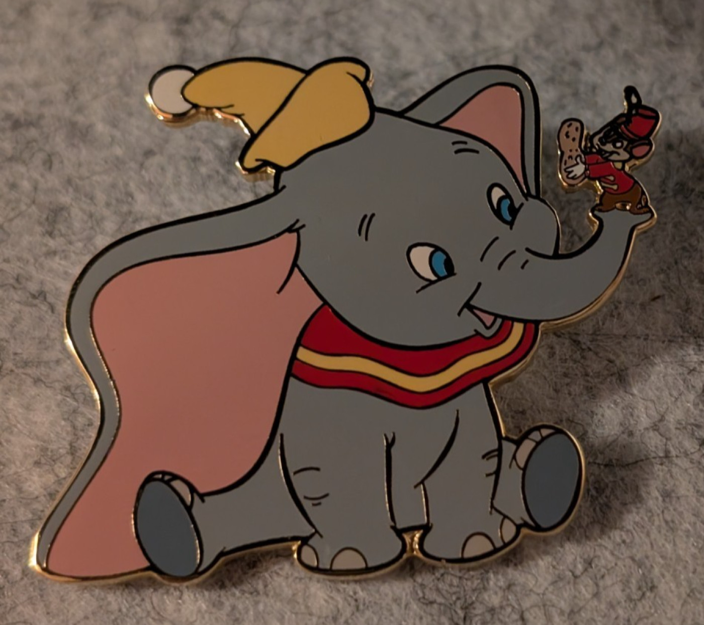 Disney Auctions Pin  Dumbo & Timothy Q. Mouse LE 500