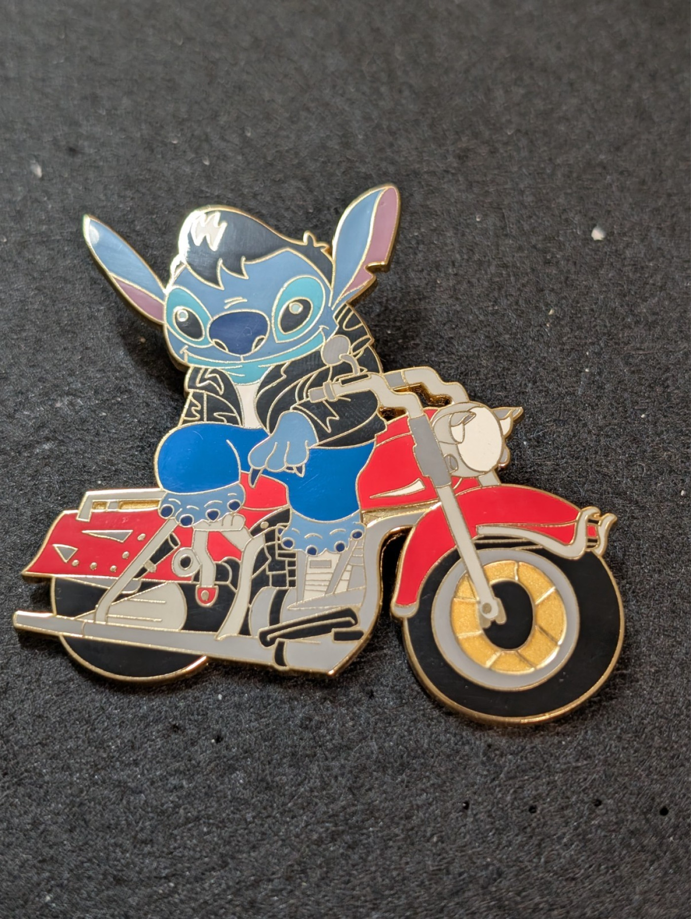 Disney auctions - Stitch Motorcycle - 2006 LE 100 Pins