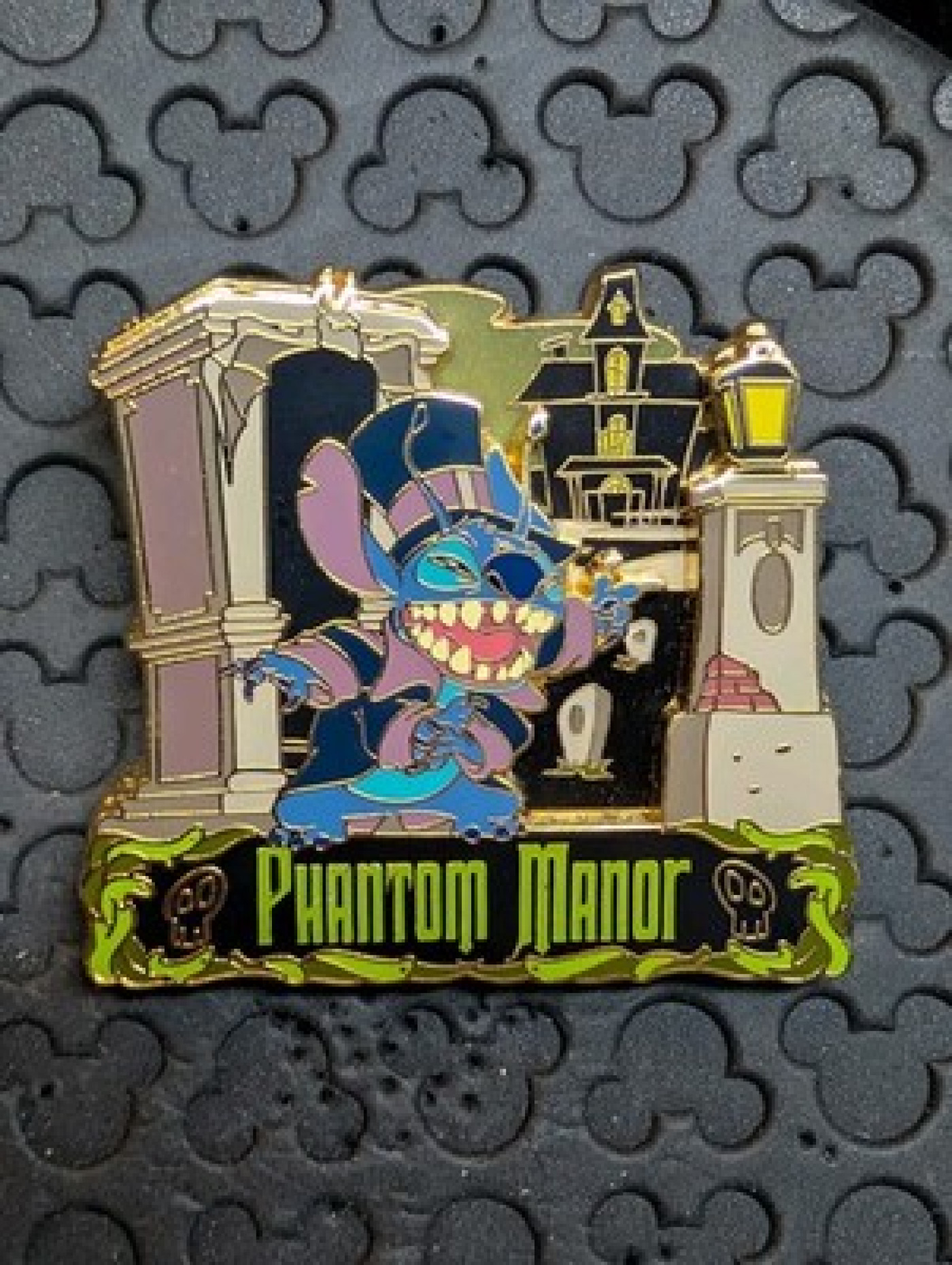 Disney Pin DLRP Stitch Invasion Phantom Manor  LE1200 Haunted Mansion DLR Paris