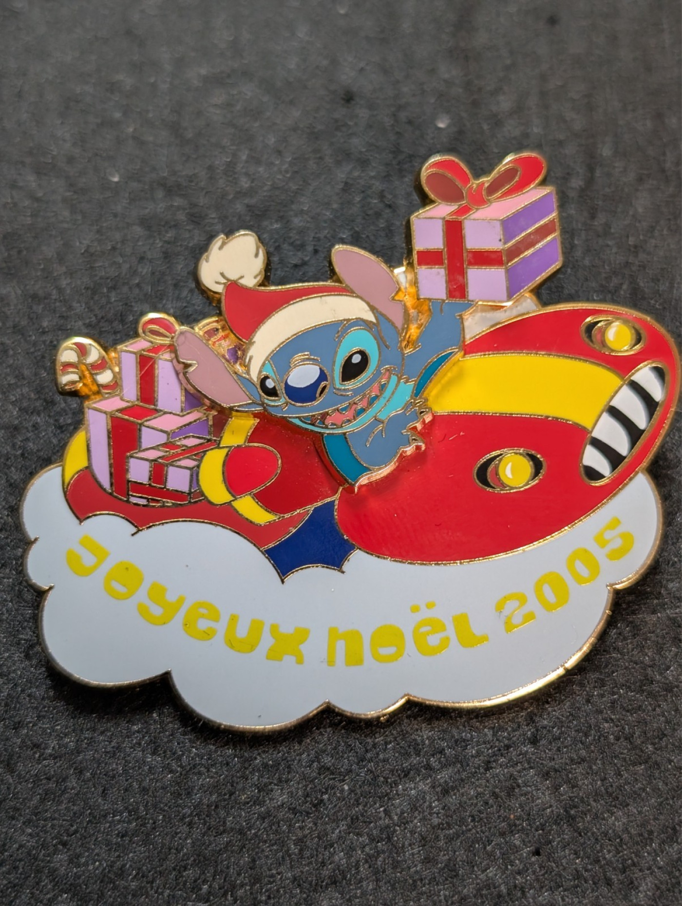 Disney Paris DLRP Stitch LE 1200 Joyeux Noel 2005