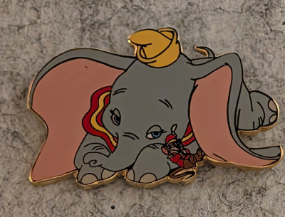 Disney Auctions Dumbo and Timothy Sleepy LE 500 Pin