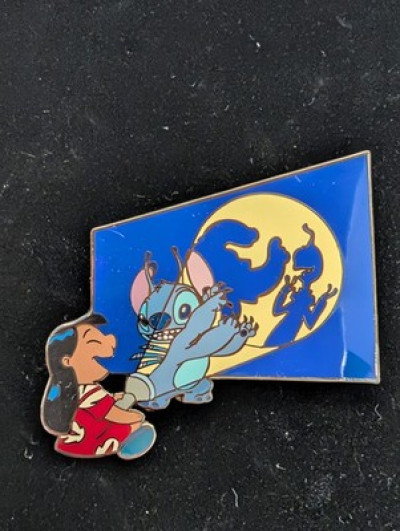 DISNEY PIN LE 1000  STITCH SHADOW PUPPETS With LILO PROJECTING JUMBA PLLEAKLEY  