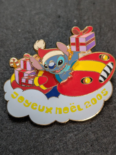 Disney Paris DLRP Stitch LE 1200 Joyeux Noel 2005
