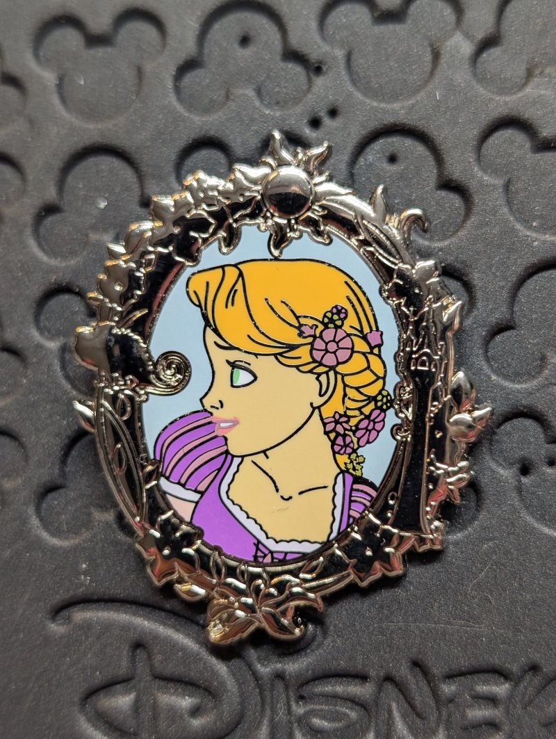 Rapunzel Ornate Profile Frame Pin