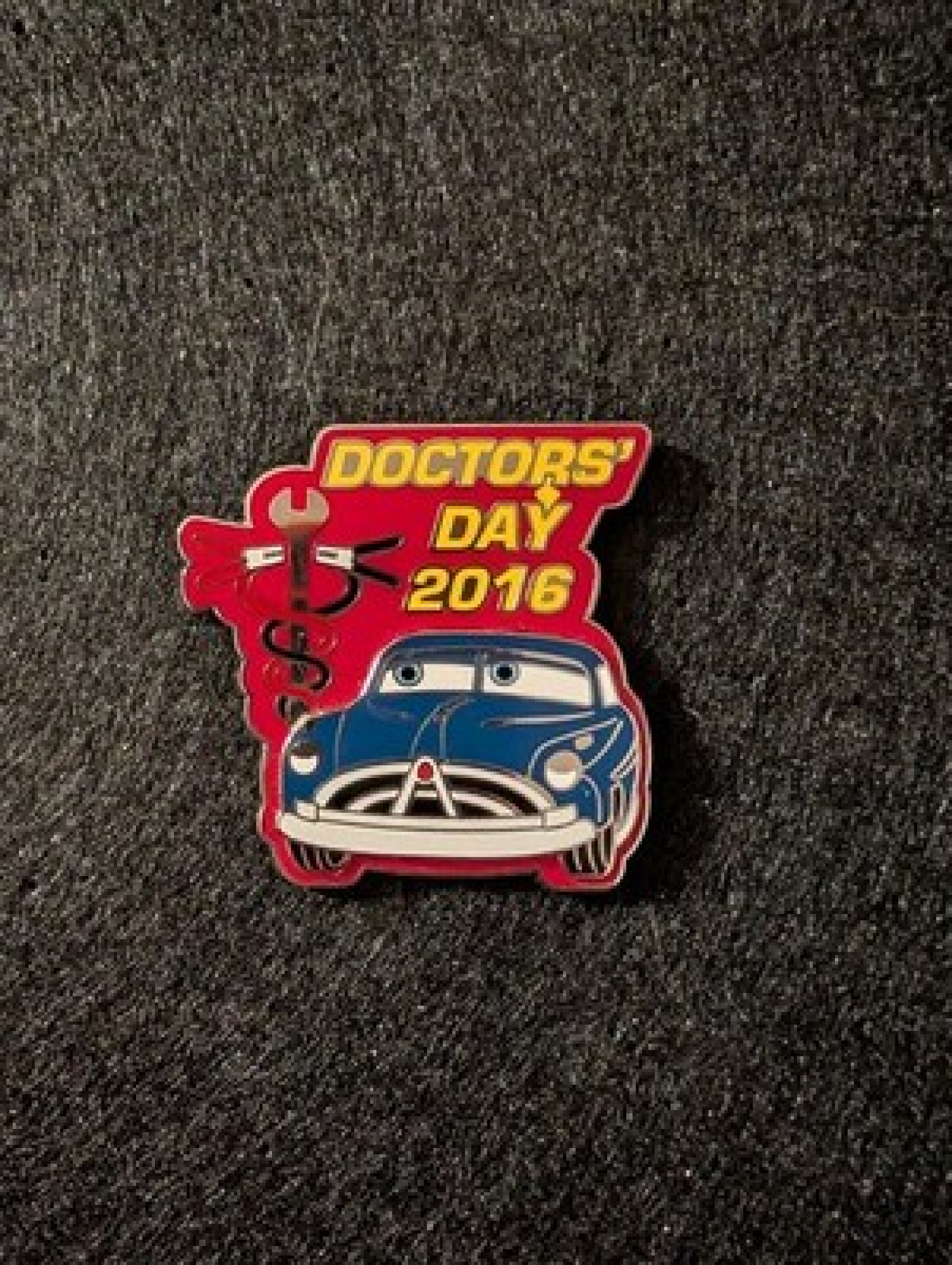 Disney Doctors' Day 2016 Doc Hudson - Limited Edition 2000 Disney Pin Artist Proof