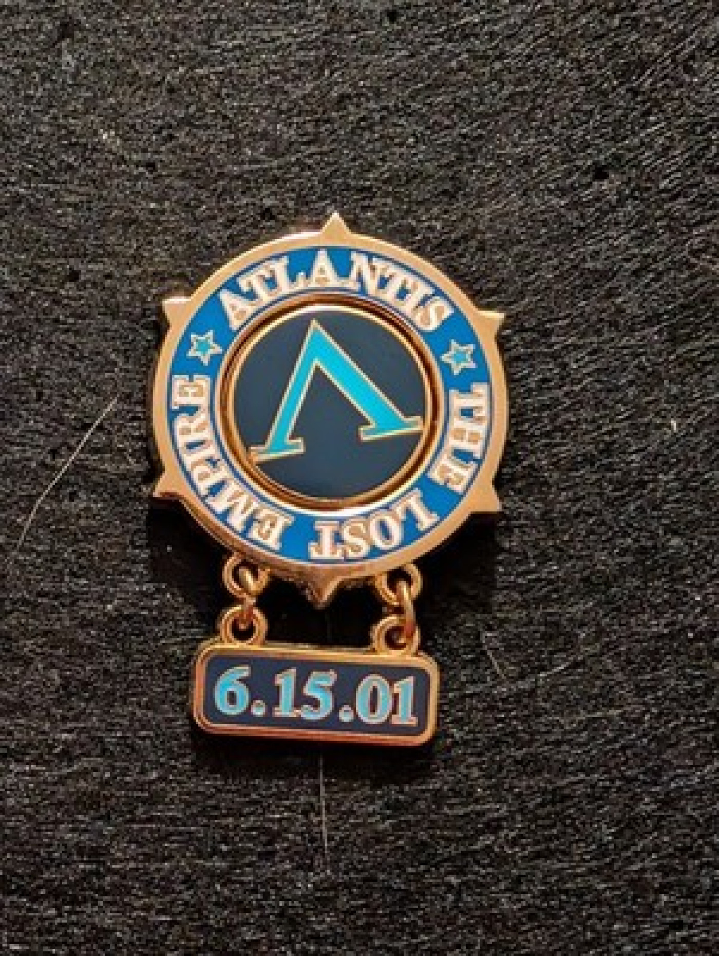 Walt Disney World dangle pin: Opening Day - Atlantis: The Lost Empire LE 2000