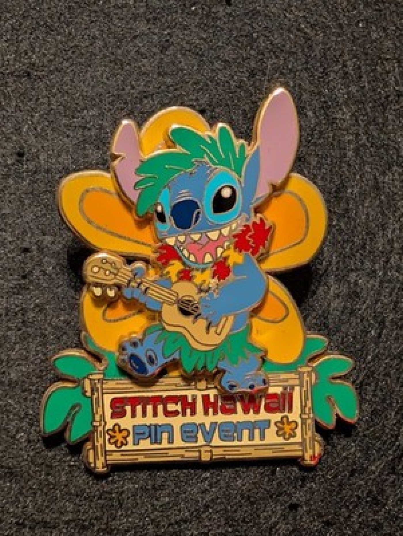 Disneyland Paris DLRP Stitch Hawaii Pin Trading Event LE 700 