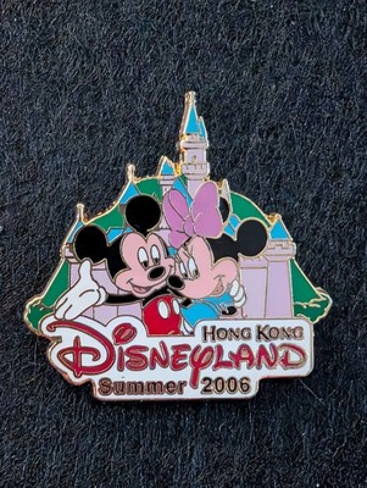 Disney Hong Kong Disneyland Summer 2006 MICKEY & MINNIE LE 300 Pin