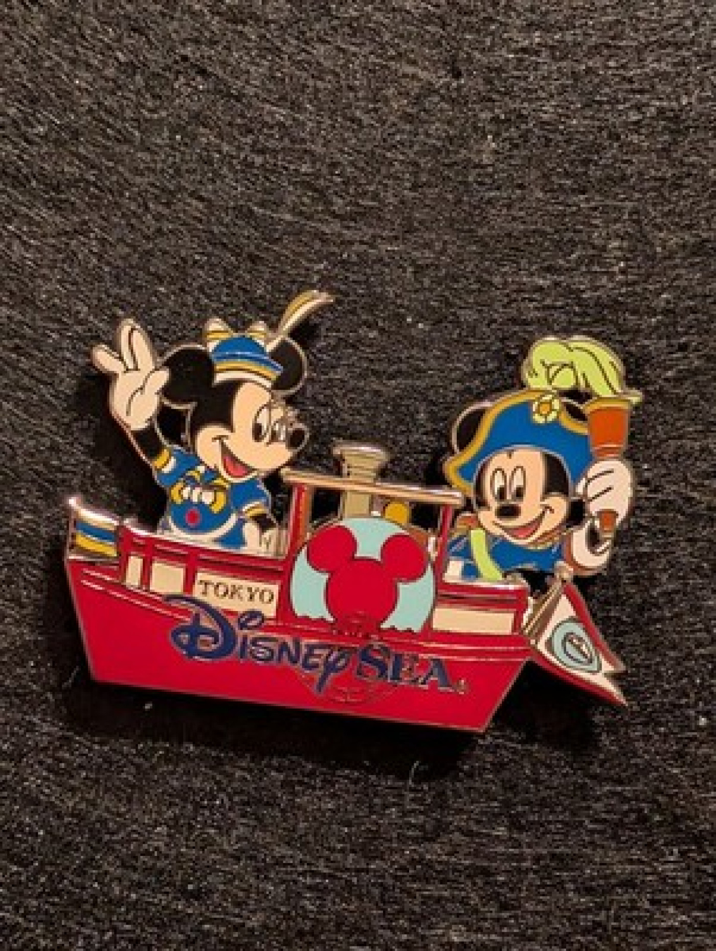 Tokyo DisneySea Mickey Mouse, Minnie Mouse Pin Tokyo Disney Resort 