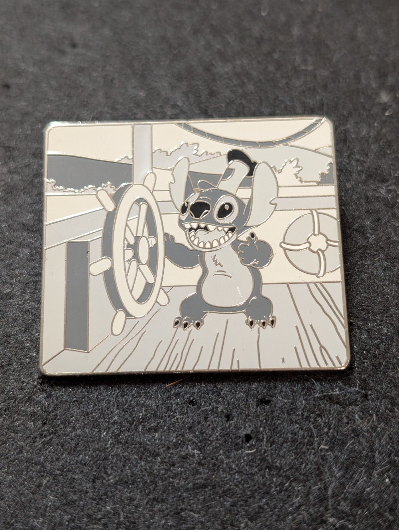 Disney WDW 2005 Stitch Mickey Steamboat Willie