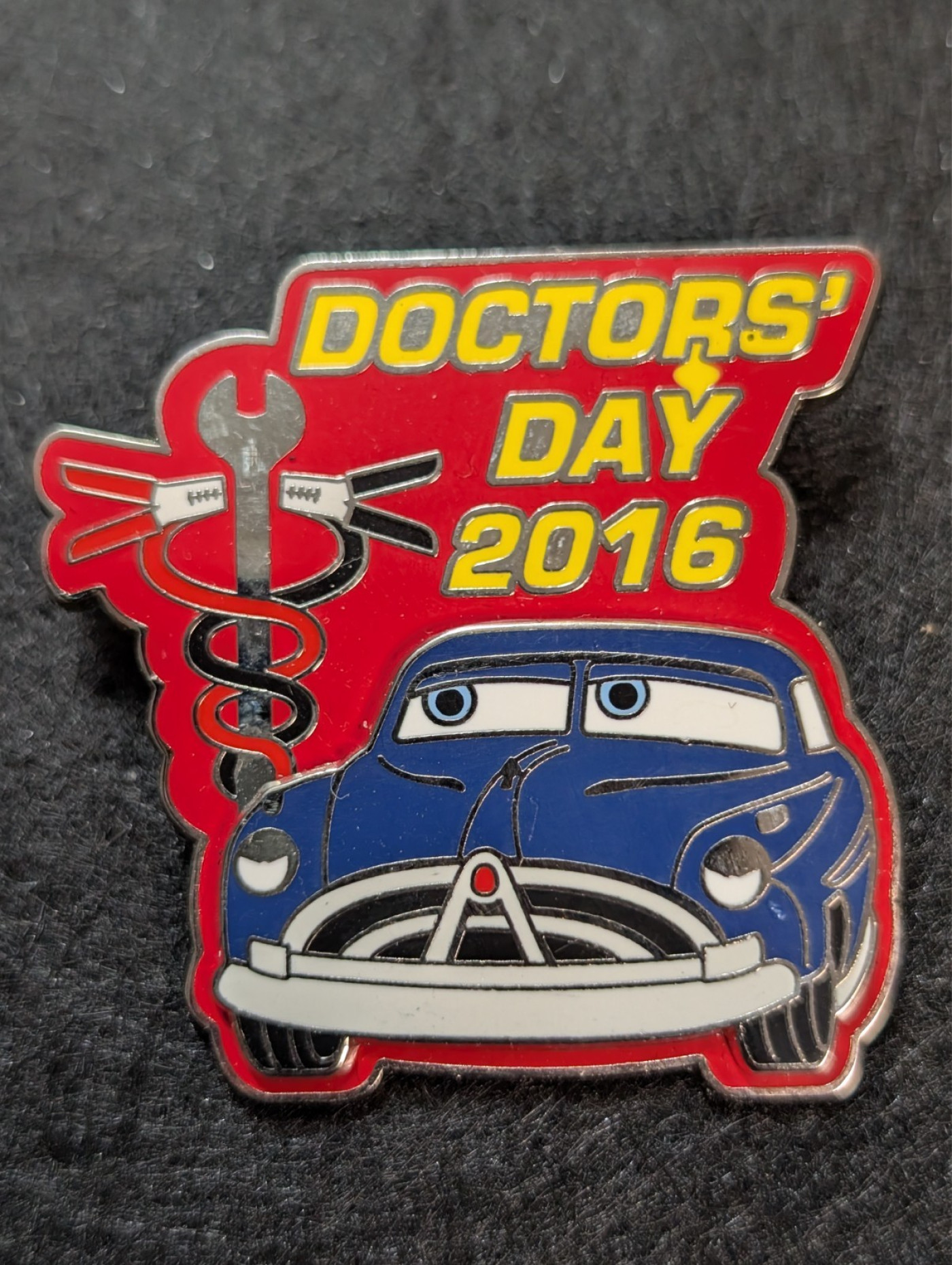 AP - Paint Mistake Doctors' Day 2016 - Doc Hudson - LE 2000 - Disney Pin 113053