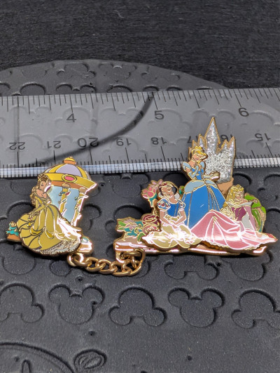 Disneyland Paris Pin - Once Upon Dream Parade Princesses