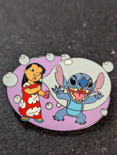 Disney Auctions Lilo and Stitch Blowing Bubbles Pin LE 1000