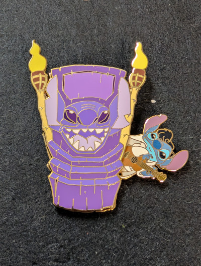 Jumbo LE 500 Stitch Elvis Alien Mechanical Tiki Pole Lilo DA Disney Auctions Pin