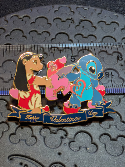 Disney Shopping - Lilo & Stitch Happy Valentine's Day