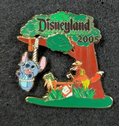 DISNEYLAND SPLASH MT (STITCH)~MAGICAL MILESTONES 2005 HTF LE PIN~FREE SHIPPING!